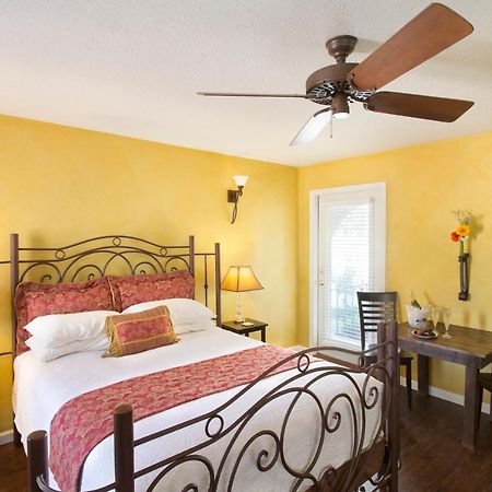 Lakehouse Bed And Breakfast Canyon Lake Esterno foto