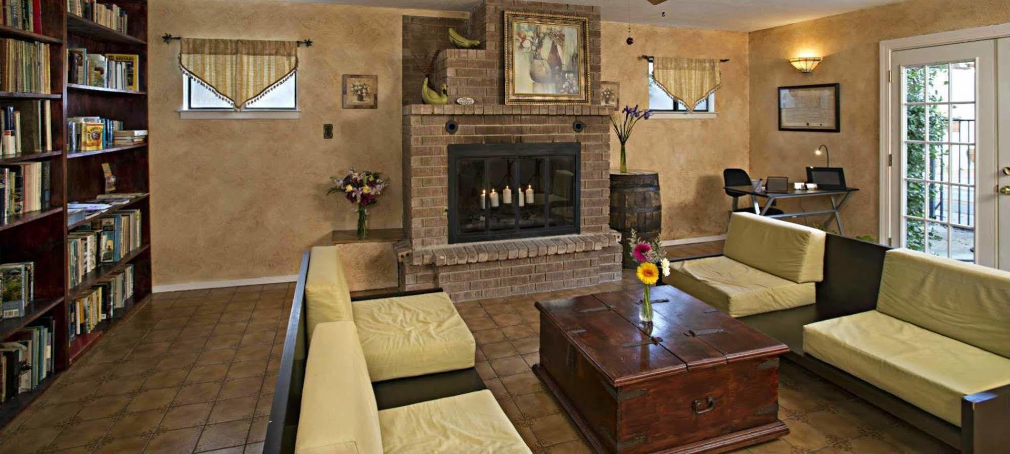 Lakehouse Bed And Breakfast Canyon Lake Esterno foto